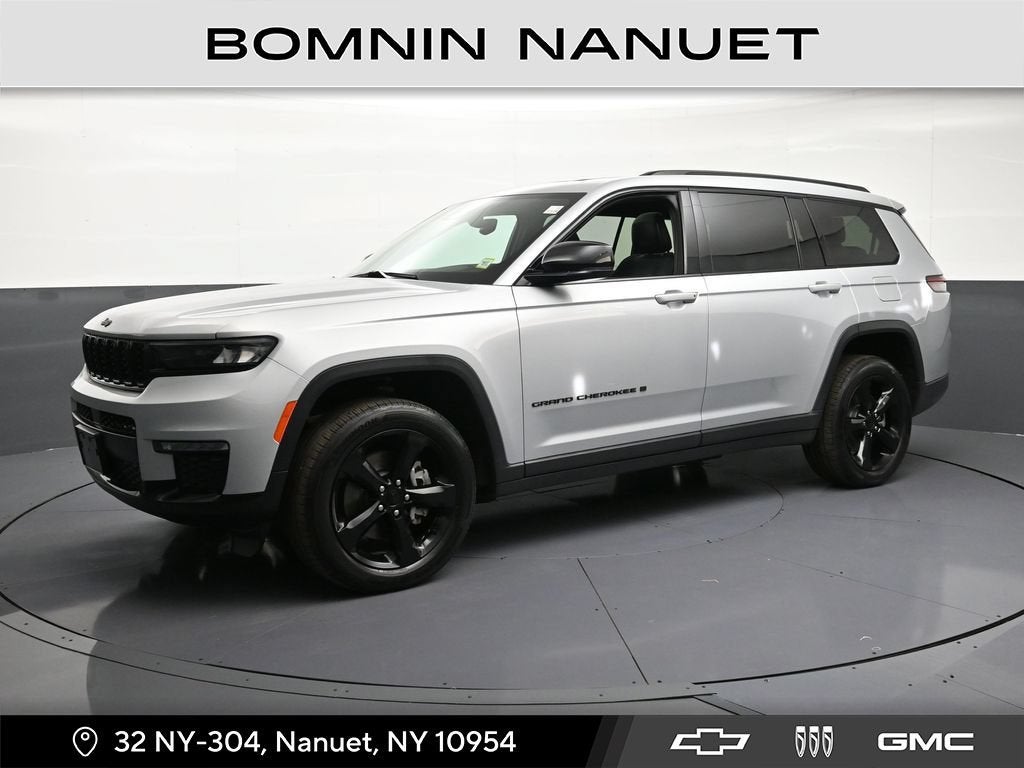 2024 Jeep Grand Cherokee L Limited 4x4 in Silver — front three-quarter view