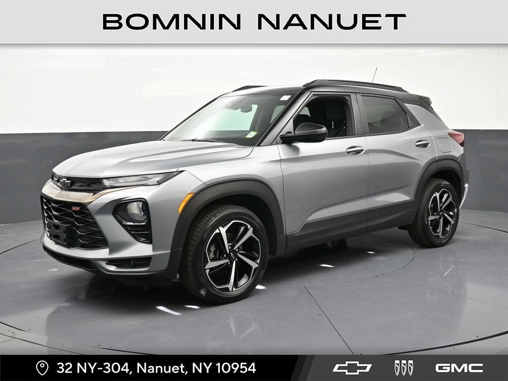 2023 Chevrolet Trailblazer RS in Sterling Gray Metallic — front three-quarter view